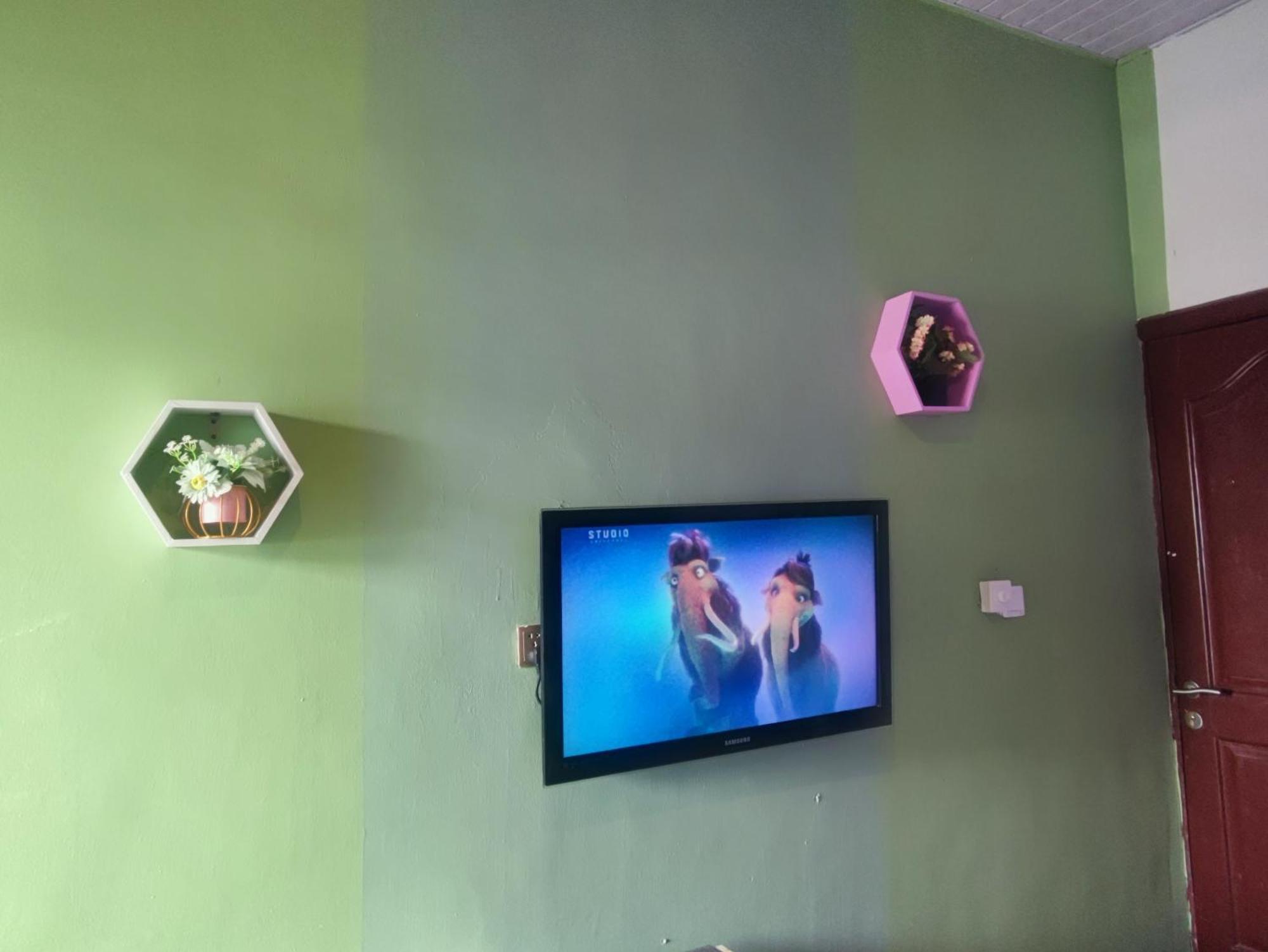 Ellisa Hospitality And Spa Hotel Accra Exterior foto