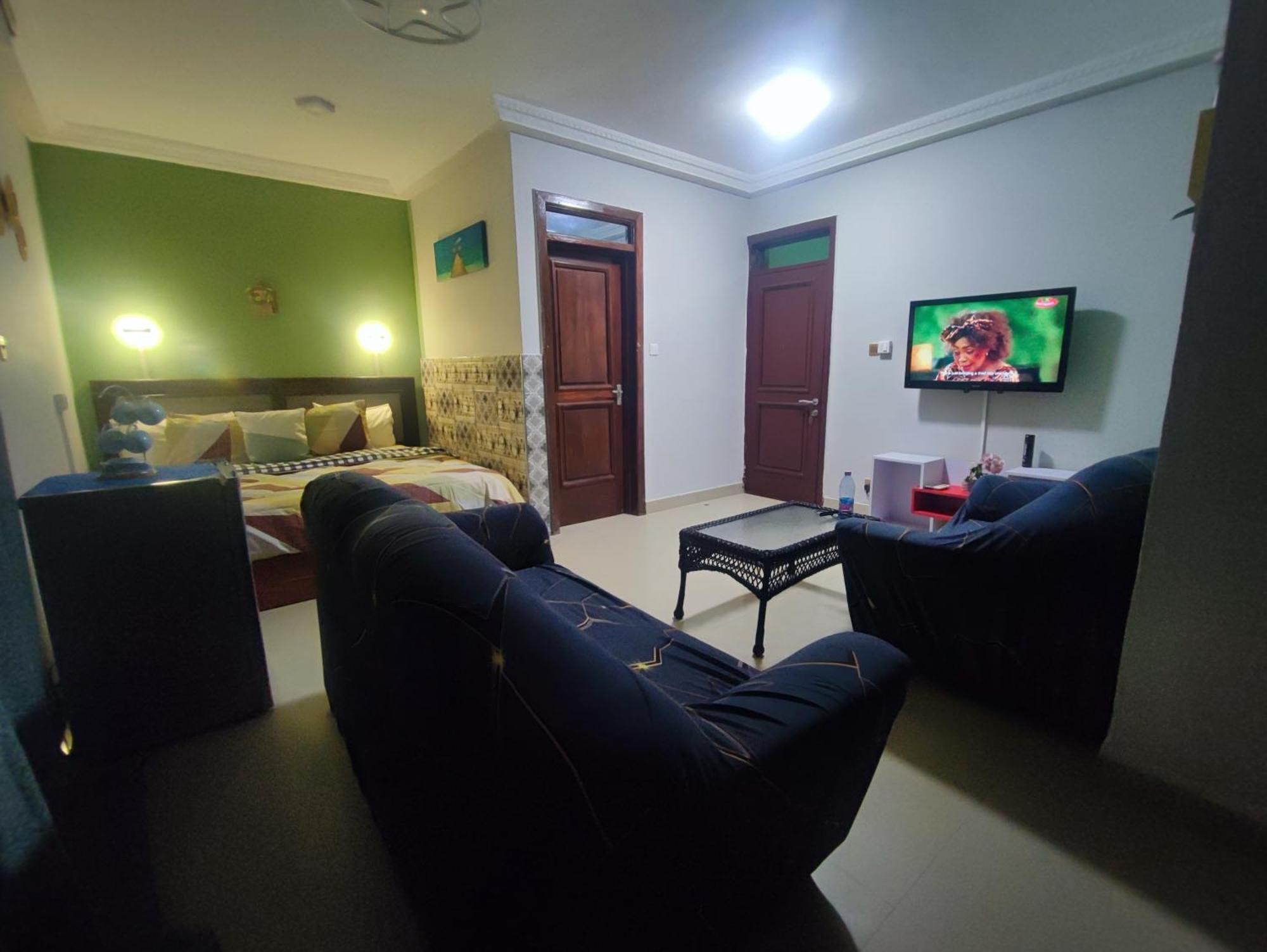 Ellisa Hospitality And Spa Hotel Accra Exterior foto