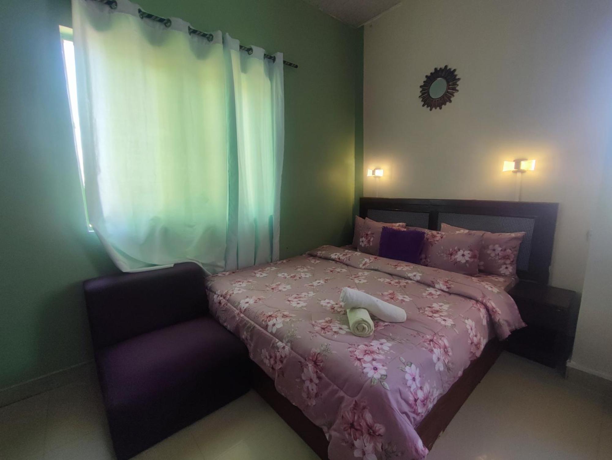 Ellisa Hospitality And Spa Hotel Accra Exterior foto