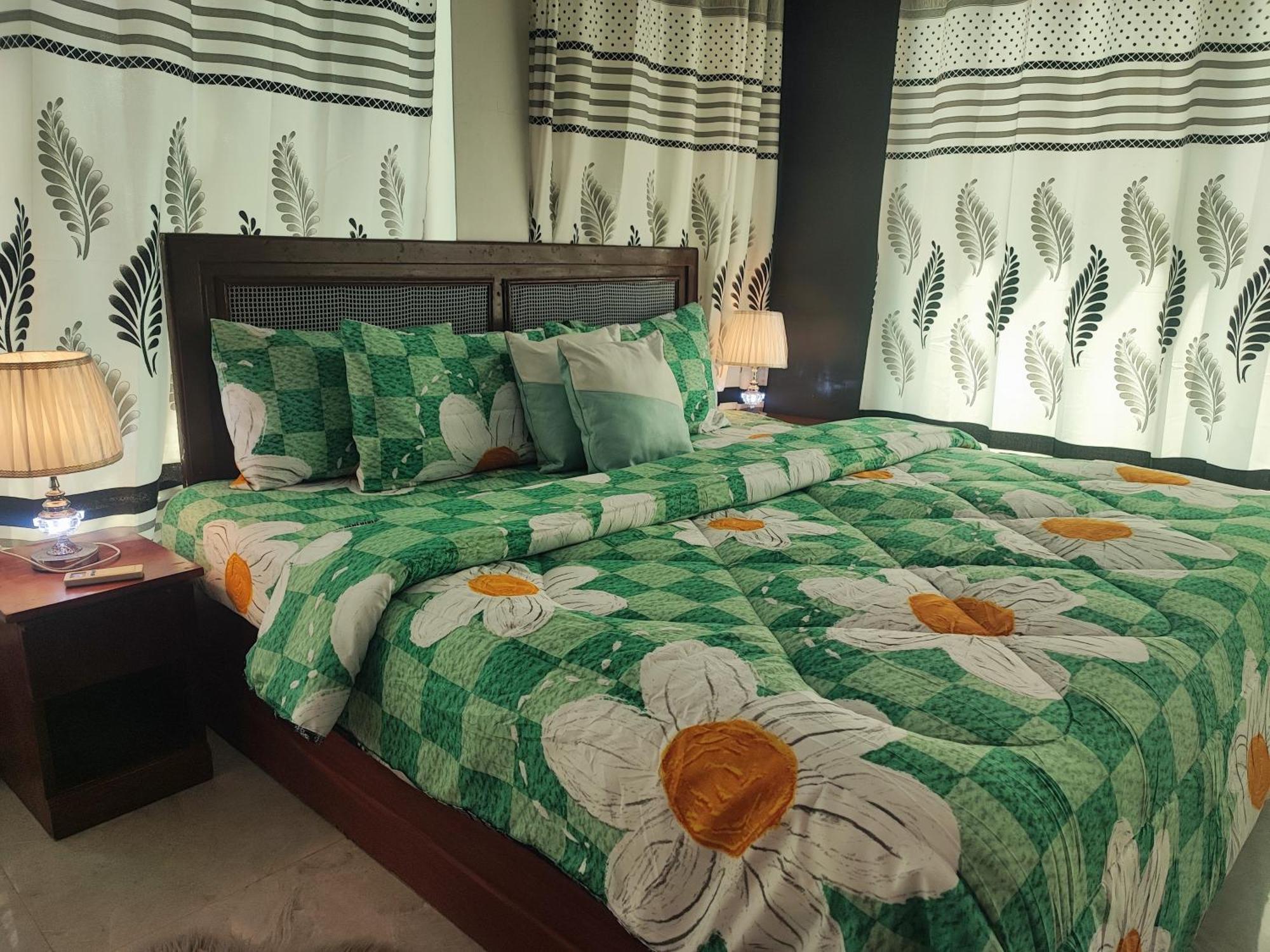 Ellisa Hospitality And Spa Hotel Accra Exterior foto