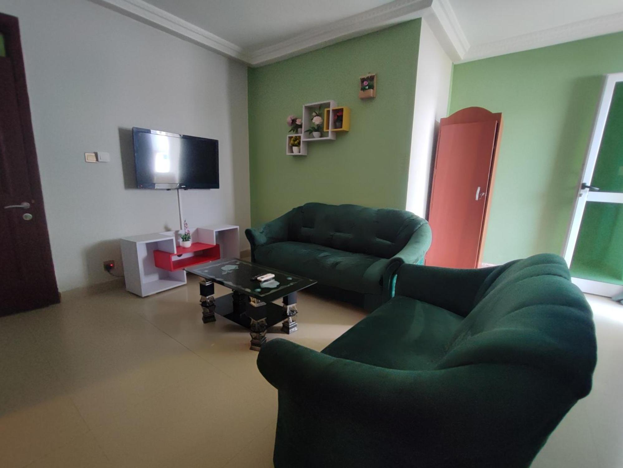 Ellisa Hospitality And Spa Hotel Accra Exterior foto